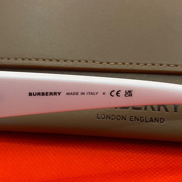 NEW Burberry BE4291 White Sunglasses - Picture 8 of 15